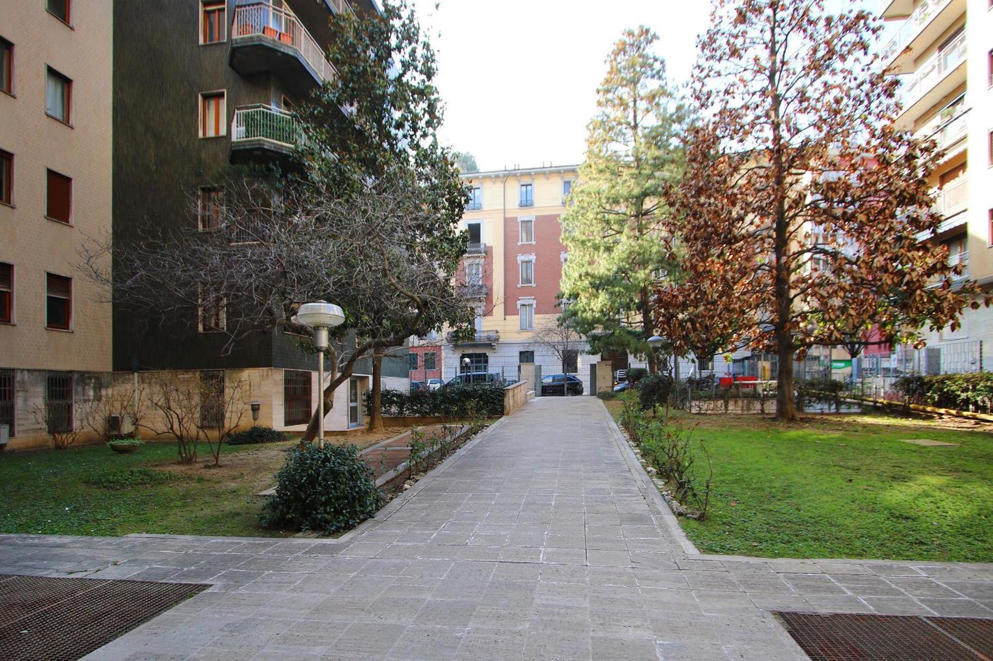 Nuovissimo Appartamento In Centro Милан Экстерьер фото